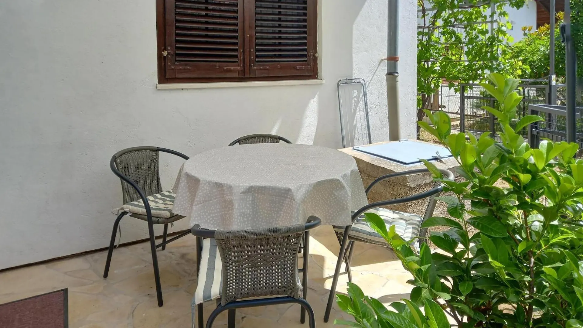 2 Bedroom Lovely Apartment In Krusevo  Krusevo (Zadar)