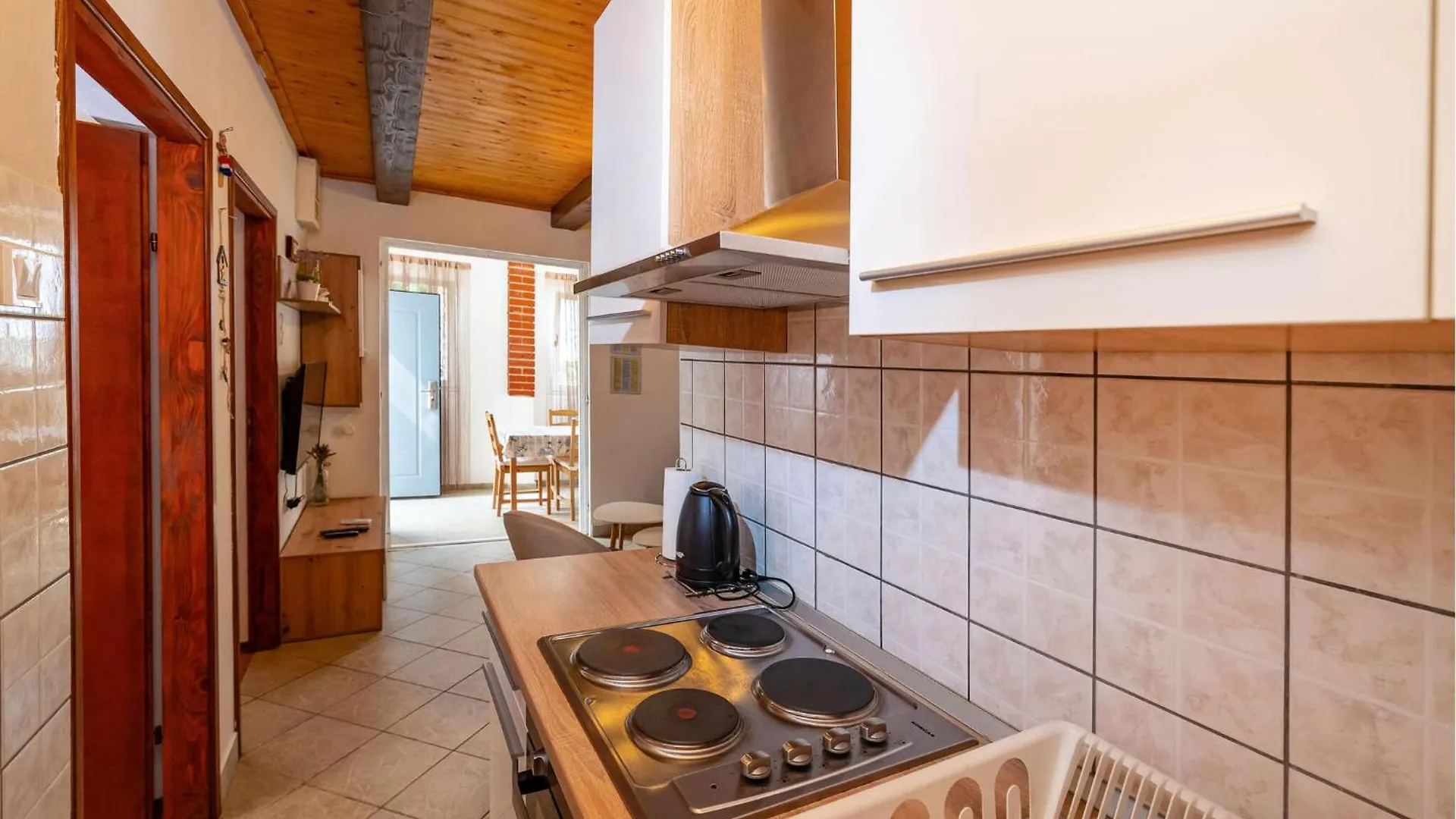 2 Bedroom Lovely Apartment In Krusevo Croatia