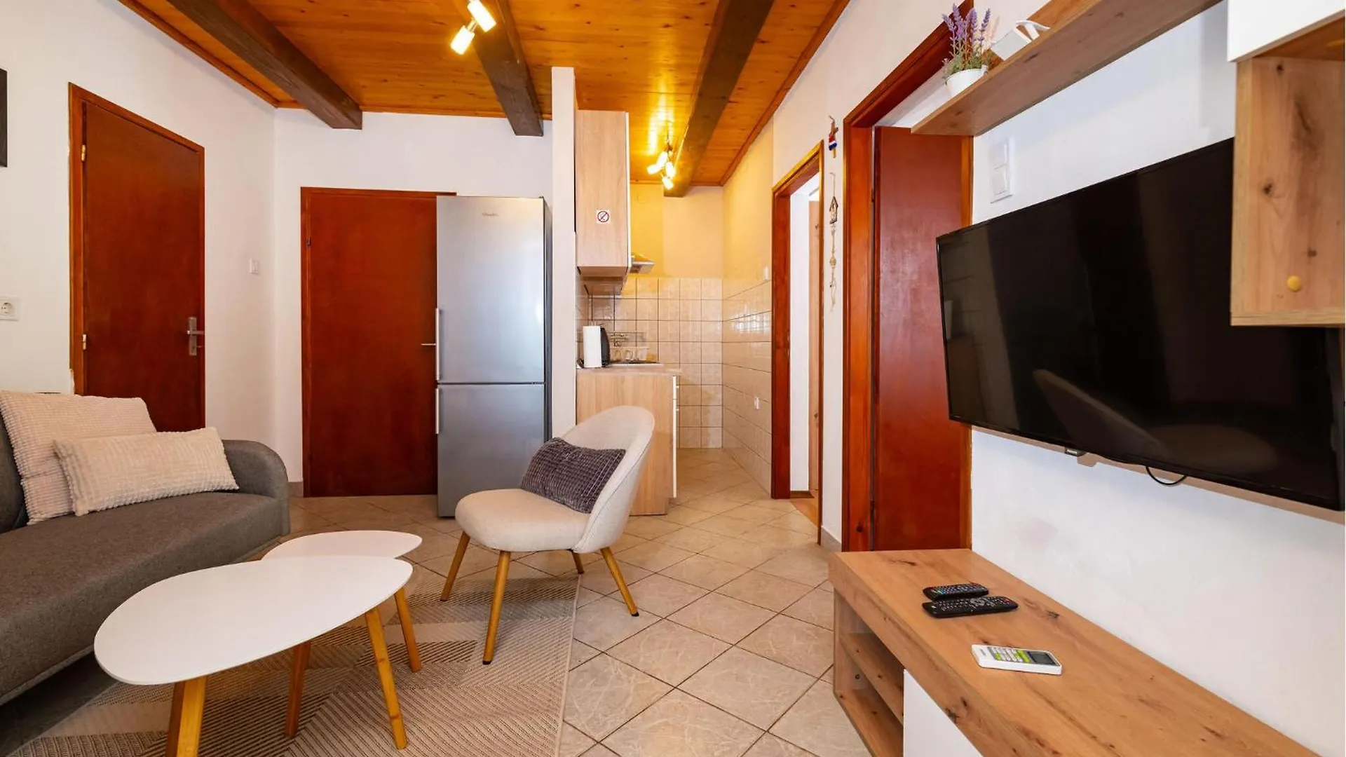 2 Bedroom Lovely Apartment In Krusevo 0*, Krusevo (Zadar)