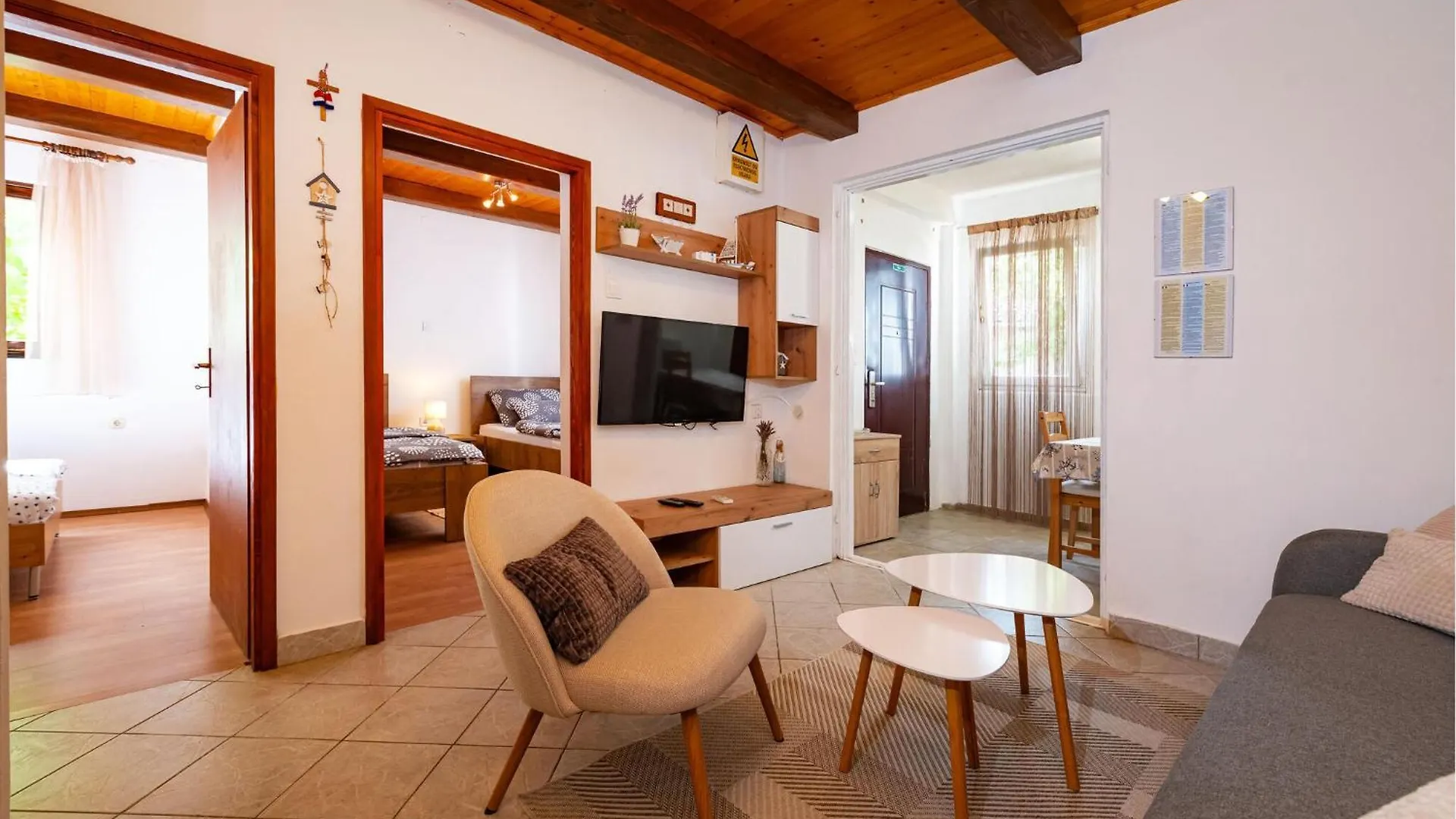 2 Bedroom Lovely Apartment In Krusevo  Krusevo (Zadar)